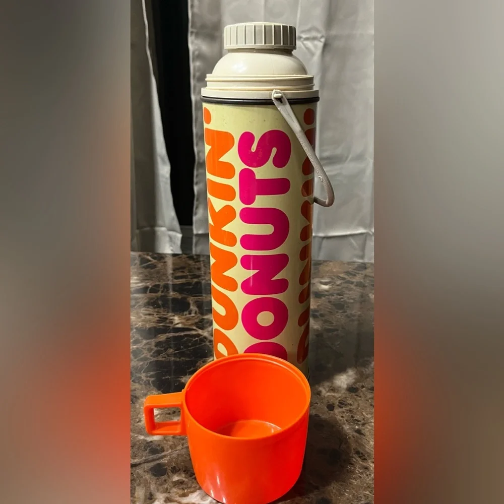 1980s Dunkin Donuts Thermos - Picture 5 of 7